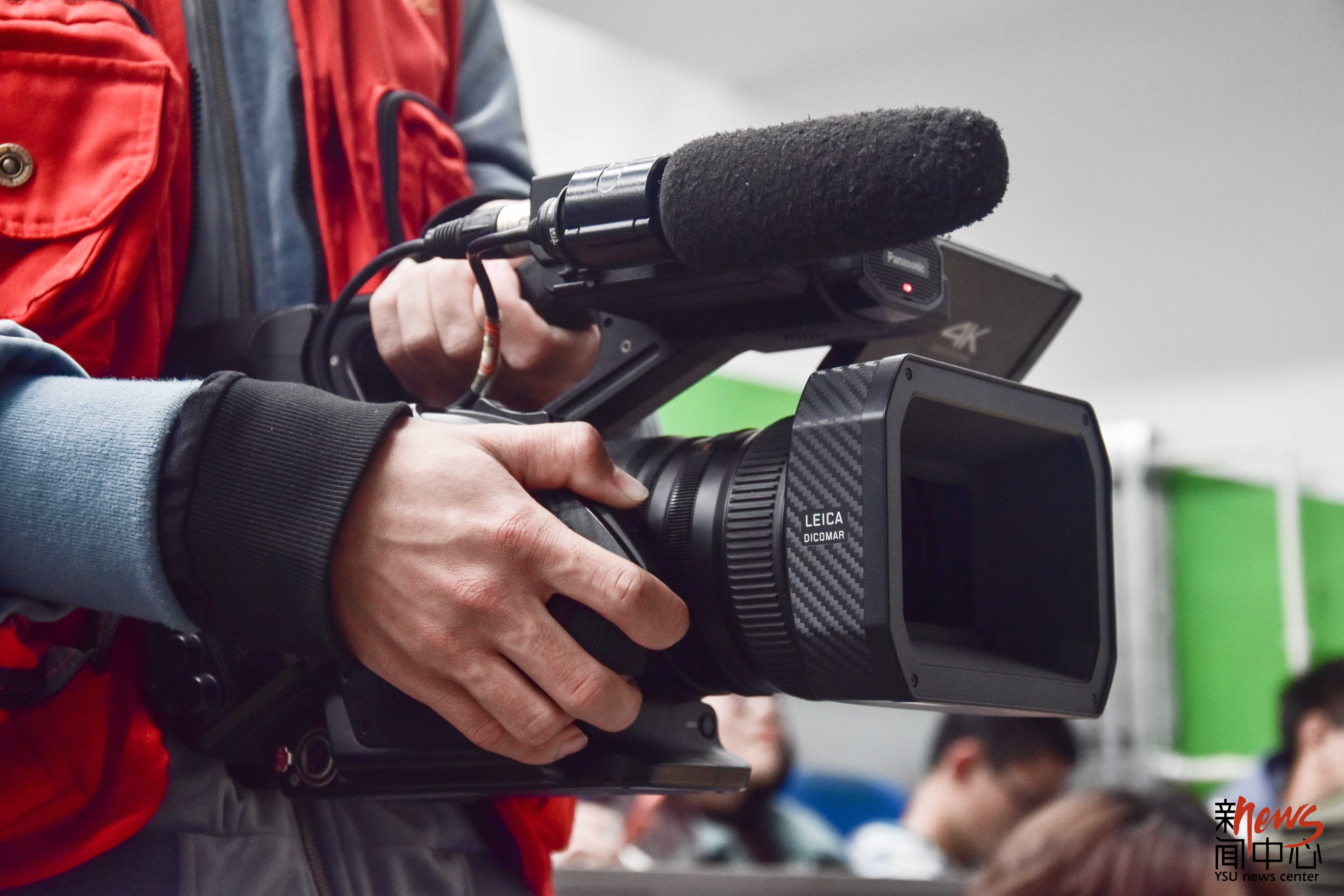 献给第二十一个记者节: 丹心化梦,风雨兼程(组图)