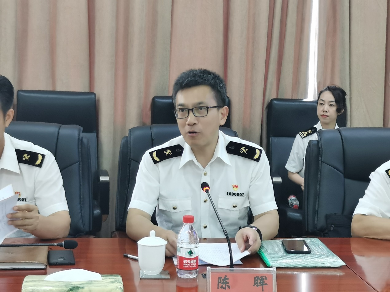 陈晖主持签约仪式